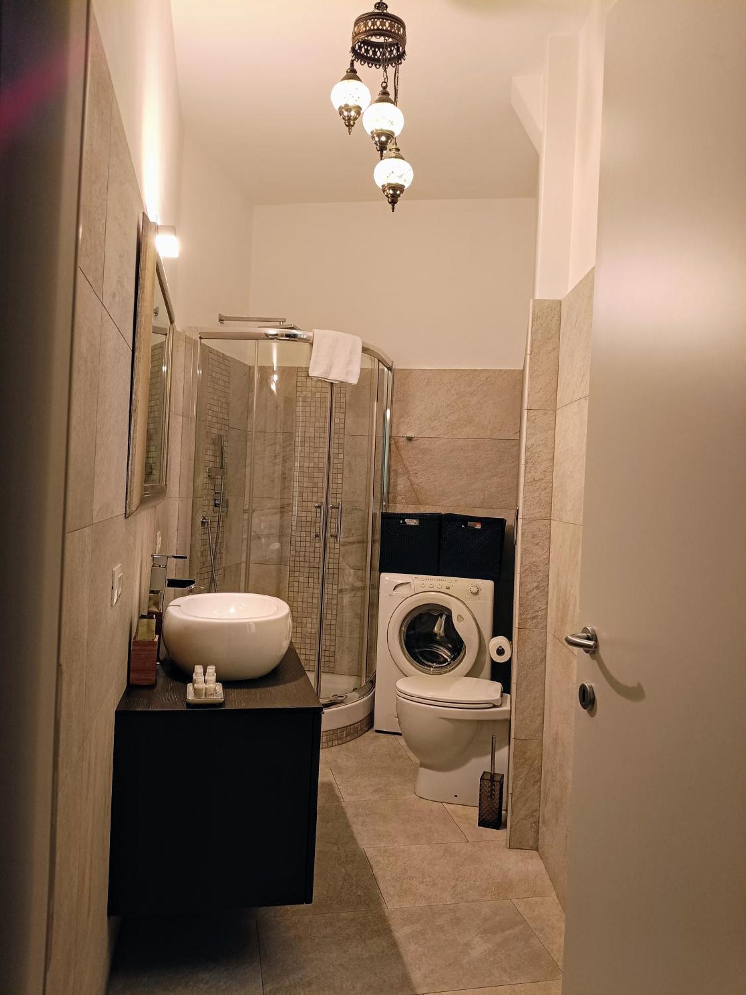 Apartment Un Angolo Di Oriente A Due Passi Da San Pietro